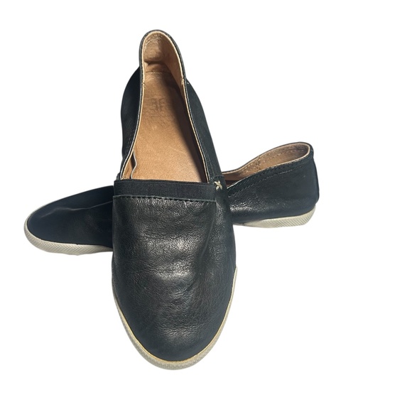 FRYE Women’s Melanie Slip-On Size 6 - Picture 2 of 7